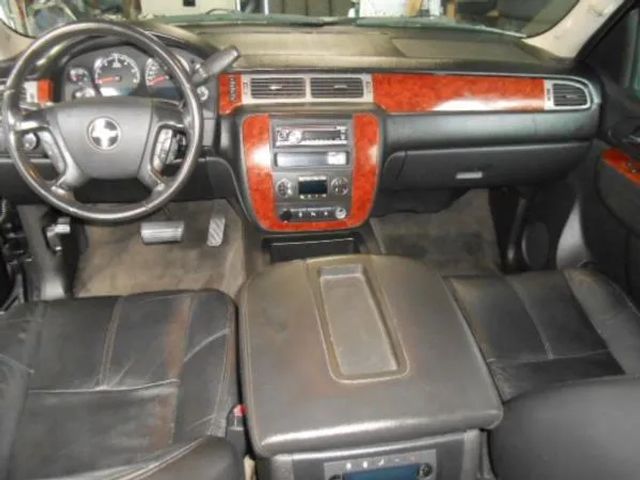 2010 CHEVROLET TAHOE LT SPORT UTILITY 4D