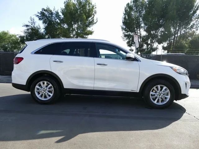 2019 KIA SORENTO LX SPORT UTILITY 4D