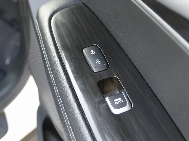 2019 KIA SORENTO LX SPORT UTILITY 4D
