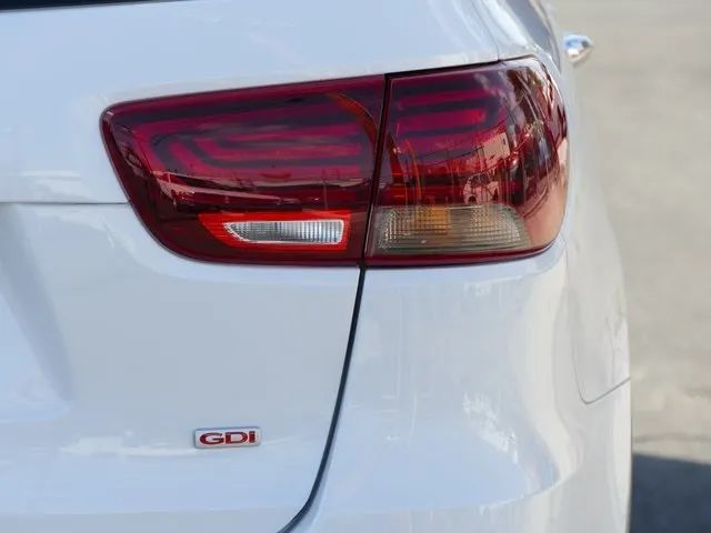 2019 KIA SORENTO LX SPORT UTILITY 4D