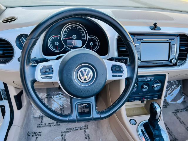 2013 VOLKSWAGEN BEETLE 2.5L CONVERTIBLE 2D
