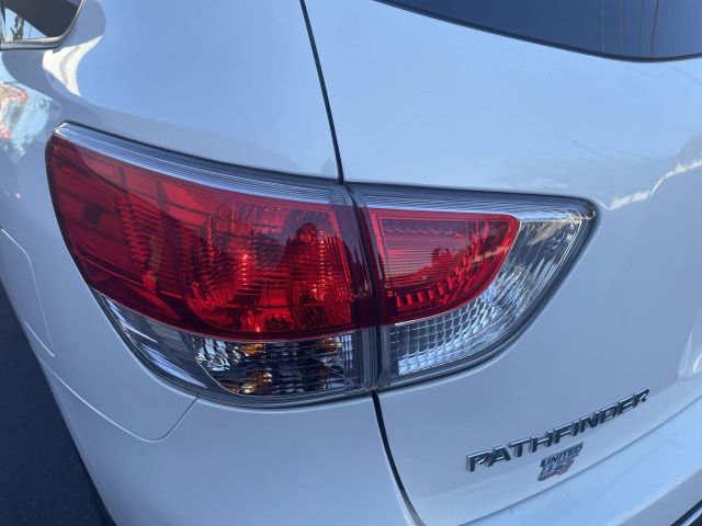 2013 NISSAN PATHFINDER SL SPORT UTILITY 4D