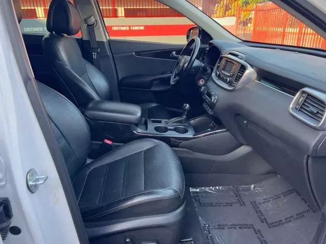 2016 KIA SORENTO EX SPORT UTILITY 4D