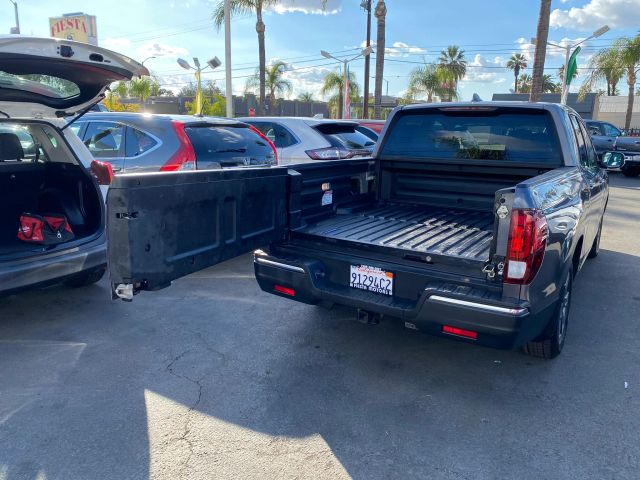 2017 HONDA RIDGELINE RTL PICKUP 4D 5 FT