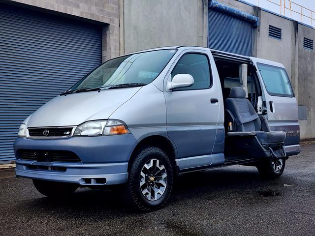 USED TOYOTA GRANVIA 1996 for sale in Sacramento, CA | Vans From Japan