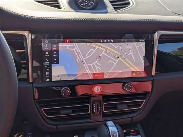 2023 PORSCHE MACAN SPORT UTILITY 4D