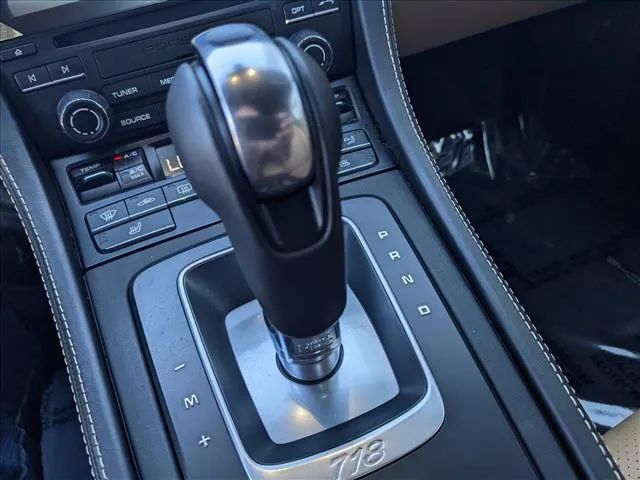 2021 PORSCHE 718 BOXSTER ROADSTER 2D