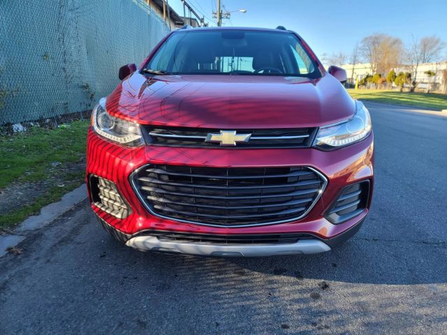 Image 2 of 2020 CHEVROLET TRAX