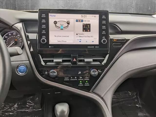 2022 TOYOTA CAMRY HYBRID SE SEDAN 4D