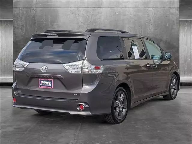 2016 TOYOTA SIENNA SE MINIVAN 4D