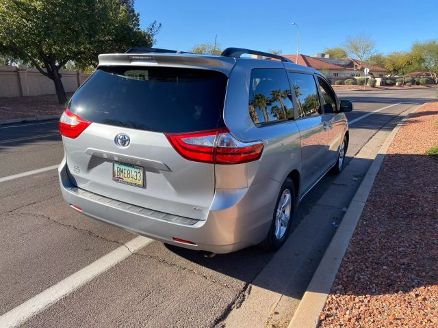 Image 5 of 2015 TOYOTA SIENNA