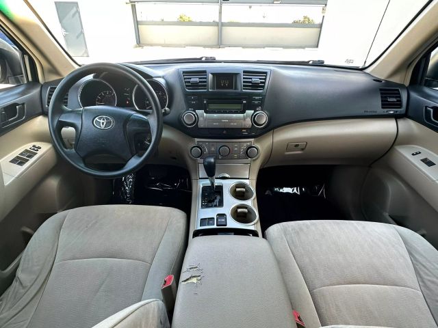 2011 TOYOTA HIGHLANDER SE SPORT UTILITY 4D