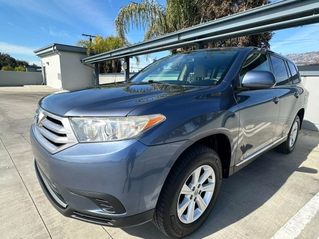 2011 TOYOTA HIGHLANDER SE SPORT UTILITY 4D