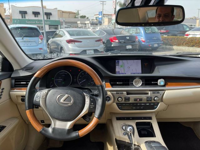 2013 LEXUS ES ES 300H SEDAN 4D
