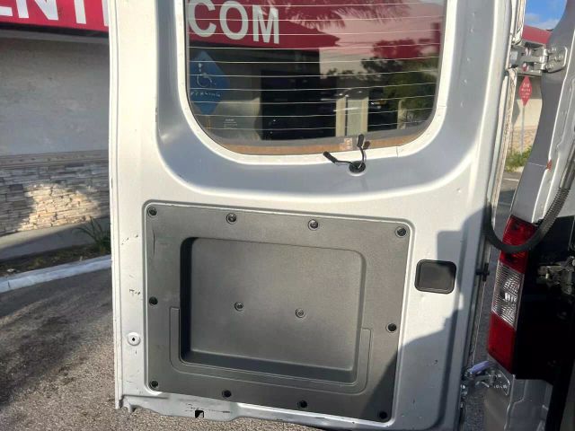 2016 NISSAN NV3500 HD PASSENGER SV VAN 3D