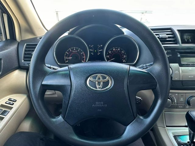 2011 TOYOTA HIGHLANDER SE SPORT UTILITY 4D