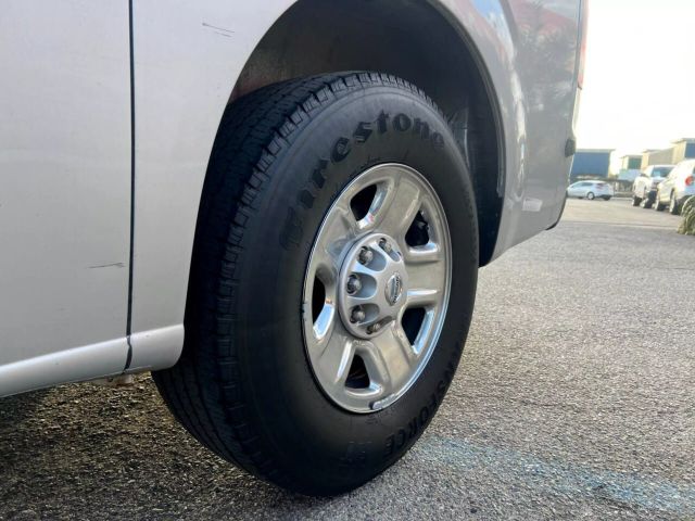 2016 NISSAN NV3500 HD PASSENGER SV VAN 3D