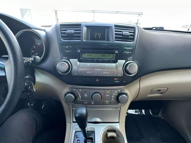 2011 TOYOTA HIGHLANDER SE SPORT UTILITY 4D