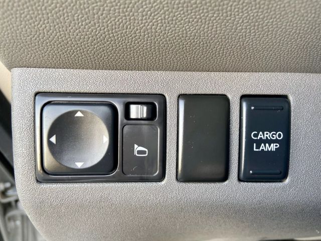 2010 NISSAN FRONTIER CREW CAB LE PICKUP 4D 5 FT