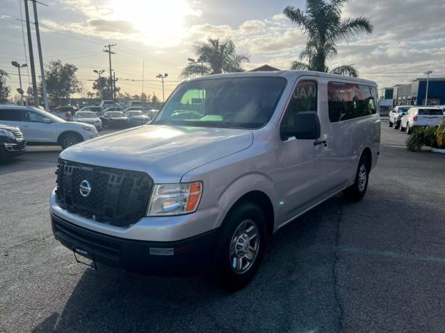 2016 NISSAN NV3500 HD PASSENGER SV VAN 3D