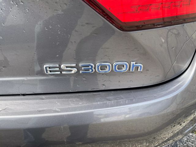 2013 LEXUS ES ES 300H SEDAN 4D