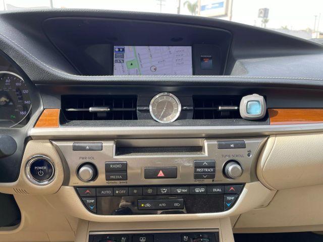 2013 LEXUS ES ES 300H SEDAN 4D