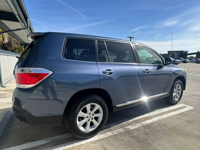 2011 TOYOTA HIGHLANDER SE SPORT UTILITY 4D