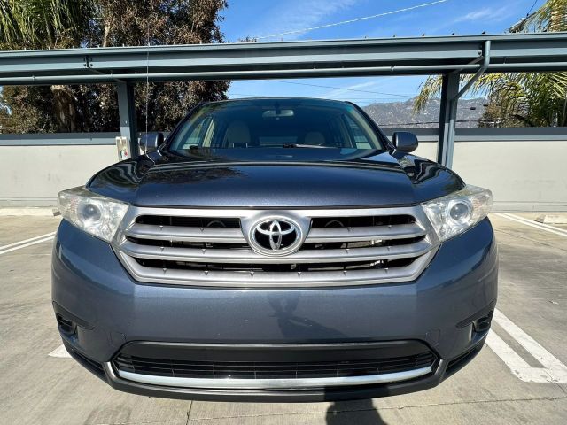 2011 TOYOTA HIGHLANDER SE SPORT UTILITY 4D