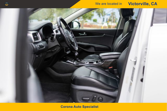 2016 Kia Sorento - Image 9
