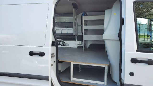 2012 Ford Transit Connect Cargo - Image 11