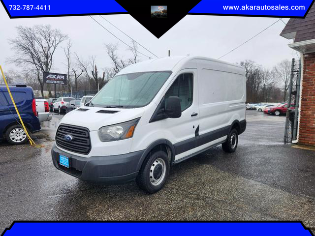 Ford Transit's photo