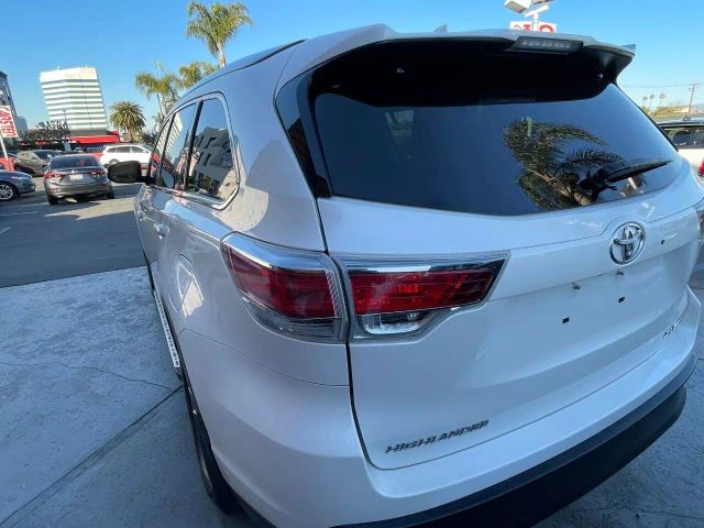 2015 TOYOTA HIGHLANDER XLE SPORT UTILITY 4D