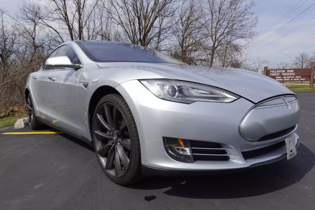 2013 Tesla Model S - Image 3