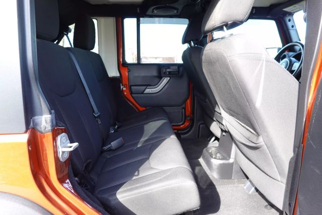 2014 Jeep Wrangler - Image 15