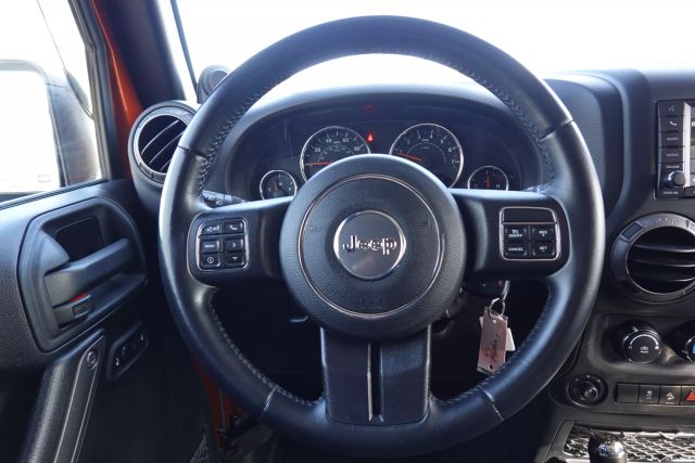 2014 Jeep Wrangler - Image 16