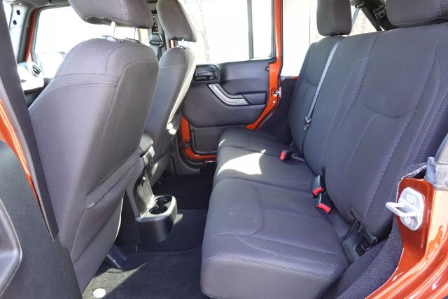 2014 Jeep Wrangler - Image 11
