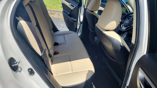 2015 Lexus Ct - Image 22