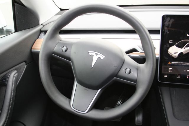 2022 Tesla Model Y - Image 42