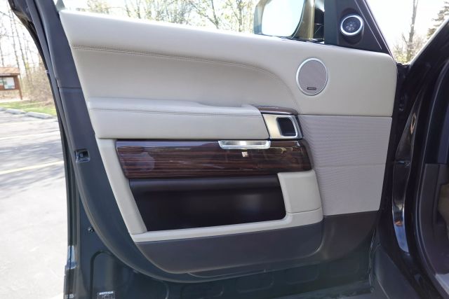 2016 Land Rover Range Rover - Image 8