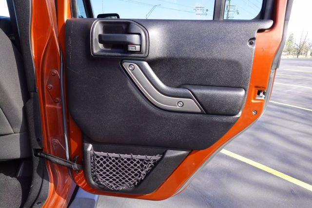 2014 Jeep Wrangler - Image 14