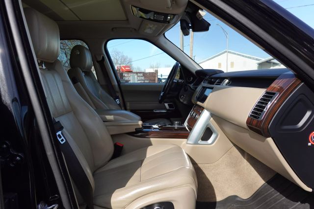 2016 Land Rover Range Rover - Image 13