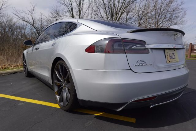 2013 Tesla Model S - Image 5
