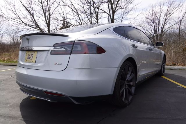 2013 Tesla Model S - Image 7
