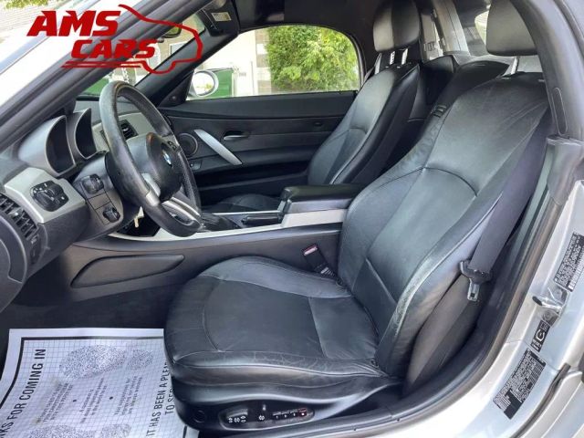2005 Bmw Z4 - Image 9
