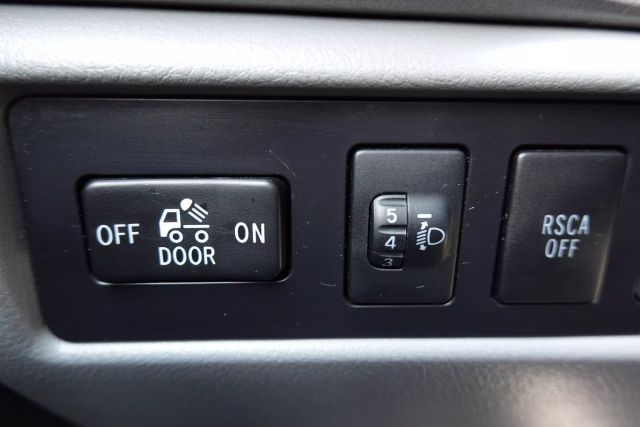 2010 Toyota Tundra Double Cab - Image 12