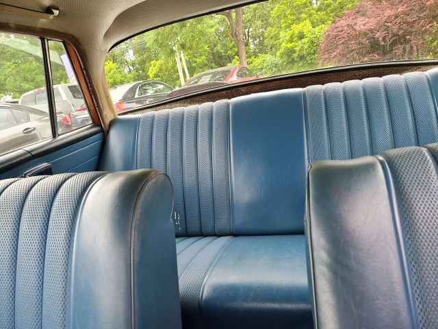 1967 Mercedes 200d - Image 15