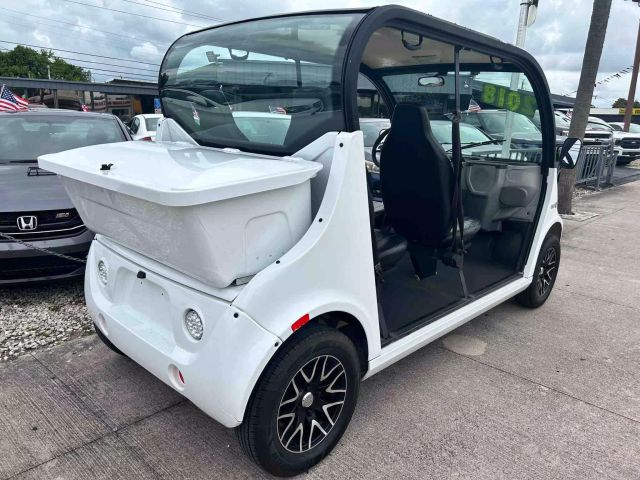 2018 Polaris  Gem Smv - Image 5