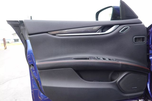2016 Maserati Ghibli - Image 10