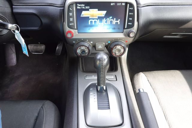 2015 Chevrolet Camaro - Image 12