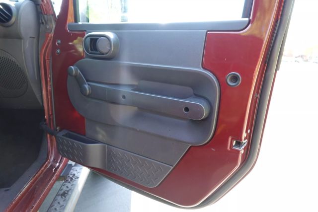 2007 Jeep Wrangler - Image 14